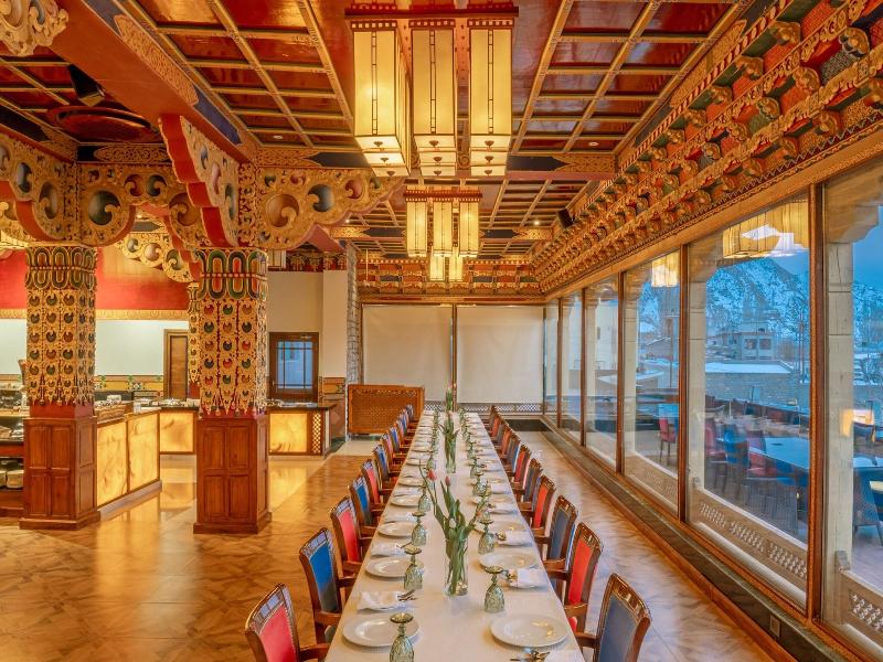 The Grand Dragon Hotel image