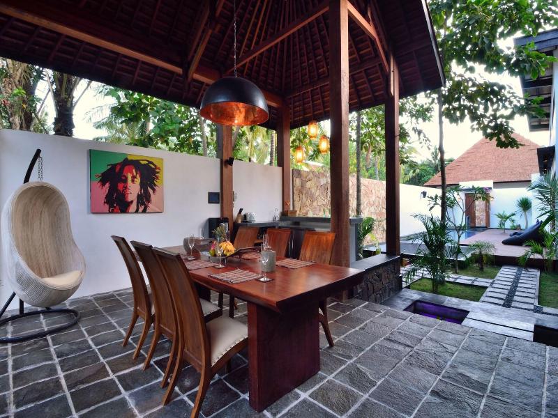 Kies Villas