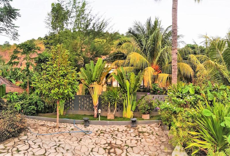 Nipah Pool Villas And Restaurant image