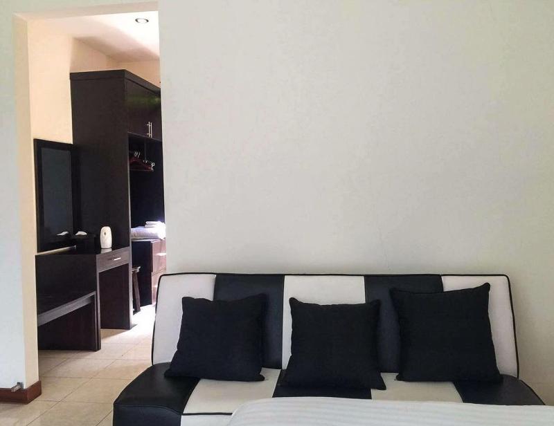 Nipah Pool Villas And Restaurant image