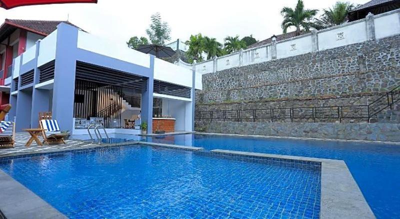Jazz Senggigi Hotel image