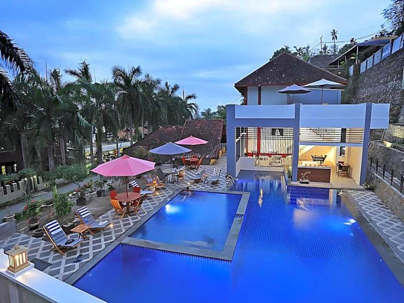 Jazz Senggigi Hotel image