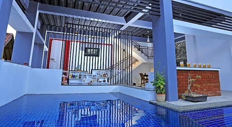 Jazz Senggigi Hotel image