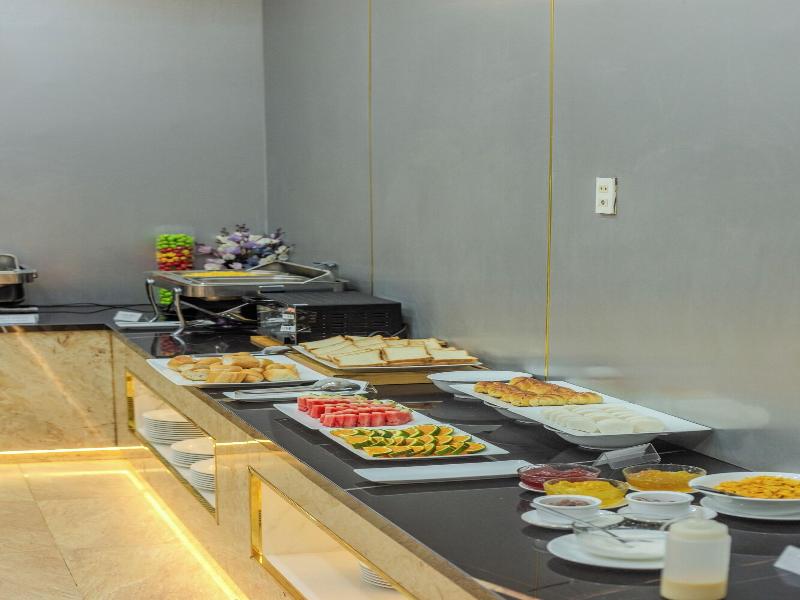 Richico Apartment And Hotel image
