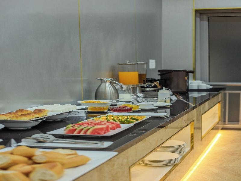 Richico Apartment And Hotel image