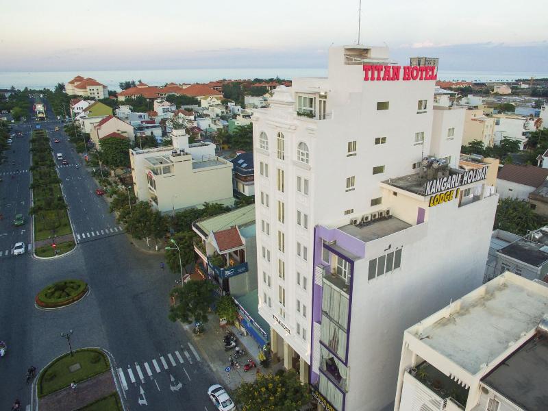 Titan Hotel image
