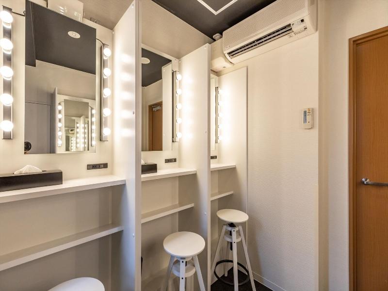 Cabin Inn Himejiekimae image