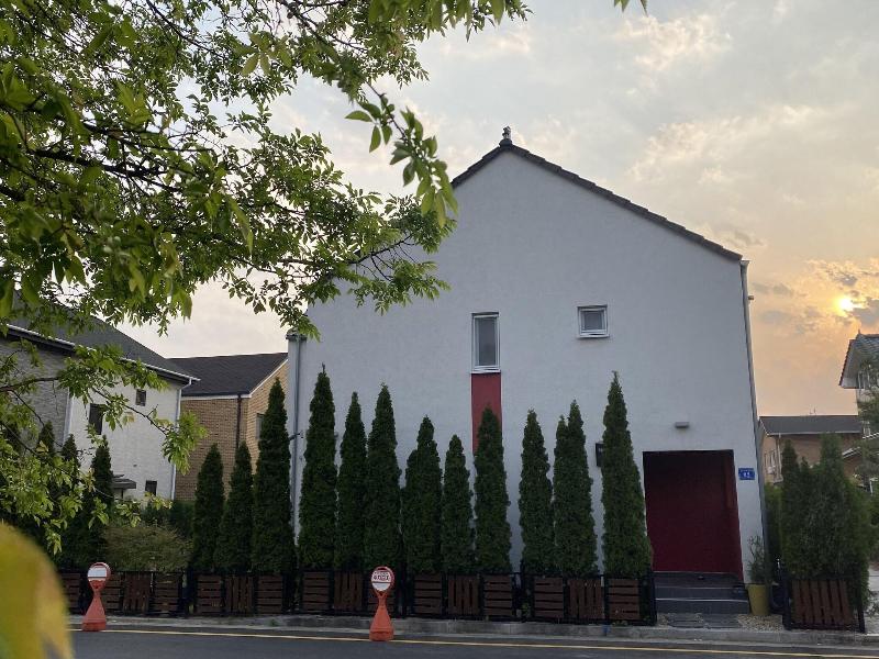 Incheon Airport Happy Place Guesthouse image