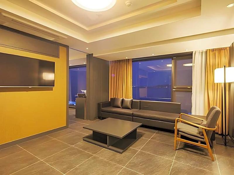 Wolmido Premiers Hotel image