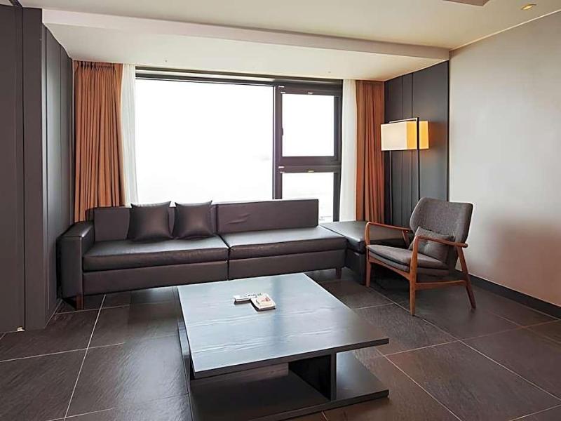 Wolmido Premiers Hotel image
