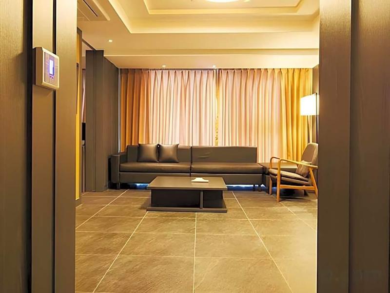 Wolmido Premiers Hotel image