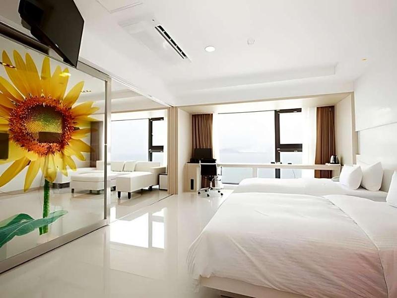 Wolmido Premiers Hotel image