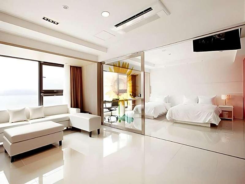 Wolmido Premiers Hotel image