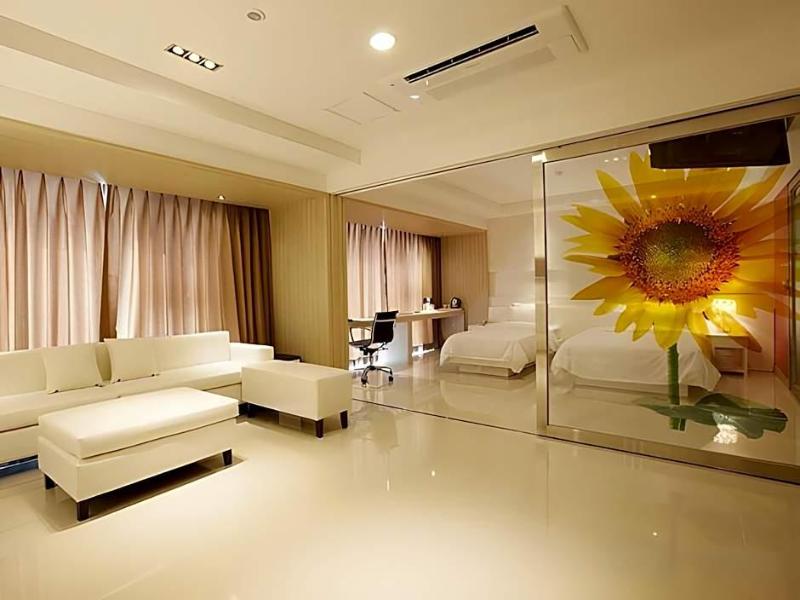 Wolmido Premiers Hotel image