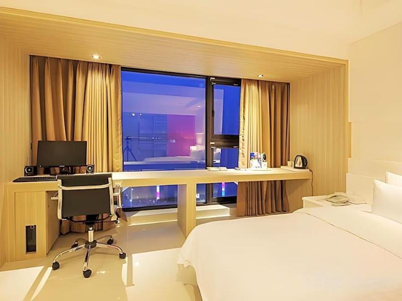 Wolmido Premiers Hotel image