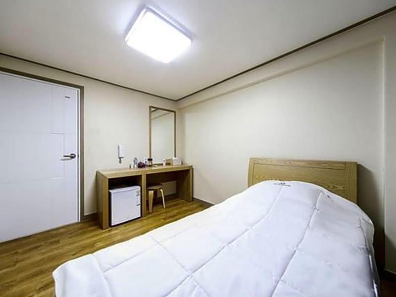 The Lucete Hotel image