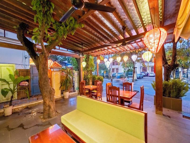 Thanh Van Hotel image