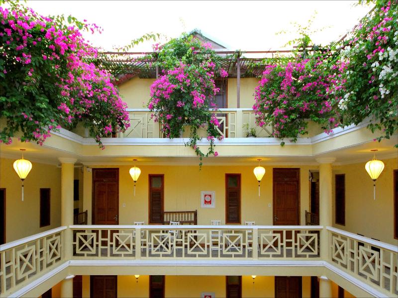 Thanh Van Hotel image