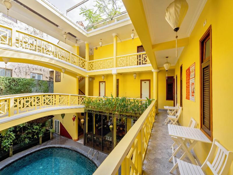 Thanh Van Hotel image