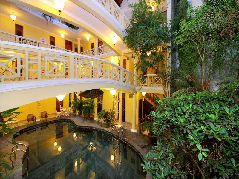 Thanh Van Hotel image