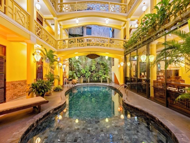 Thanh Van Hotel image