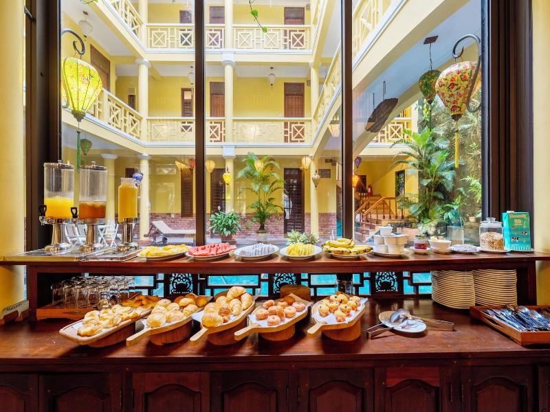 Thanh Van Hotel image