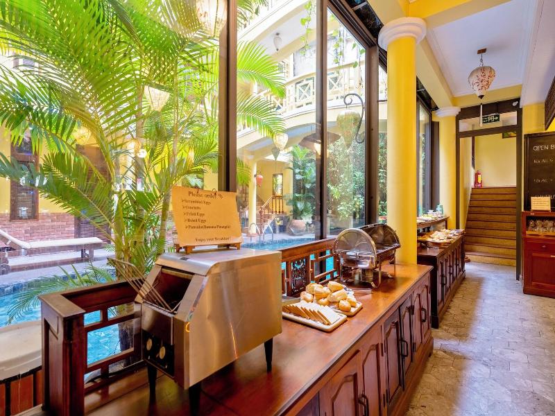 Thanh Van Hotel image