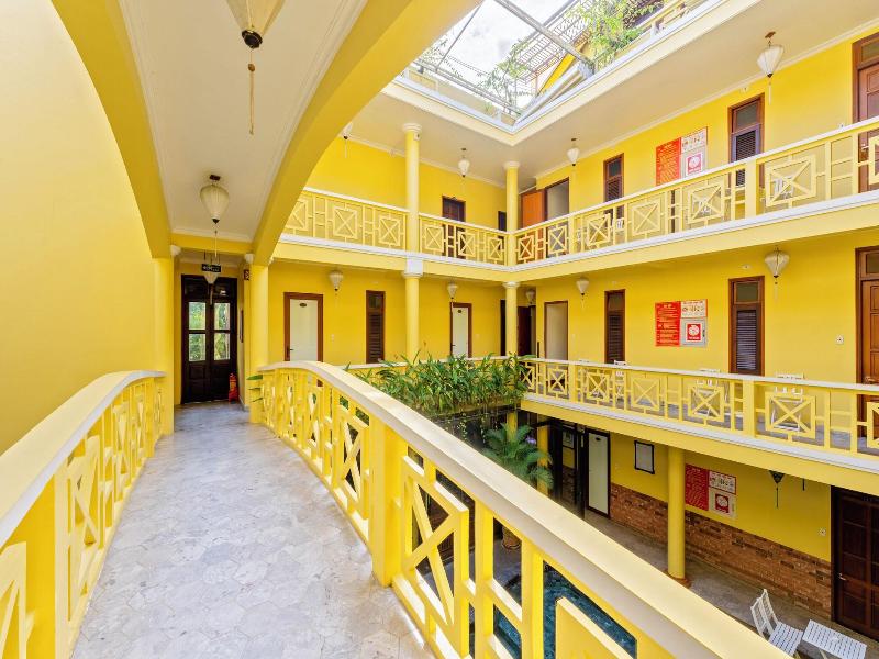Thanh Van Hotel image