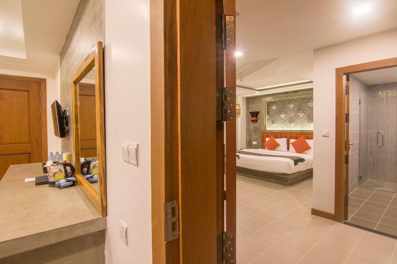 Chhaylong Angkor Boutique image