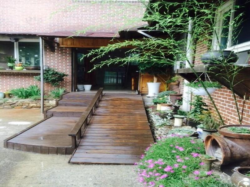 Smile Guesthouse