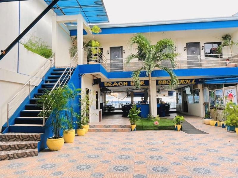 Mangos Beachfront Resort — photo 8