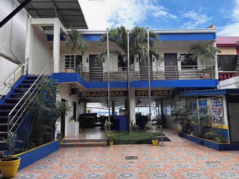 Mangos Beachfront Resort — photo 19