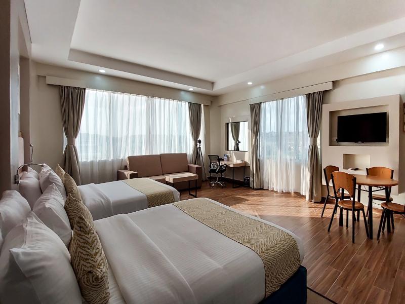 PrideInn Plaza Hotel & Convention Centre image