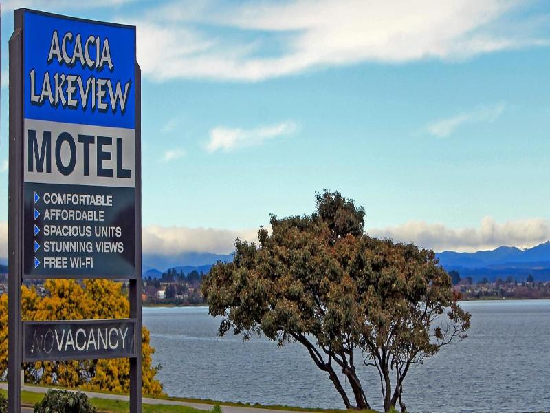 Acacia Lake View Motel image