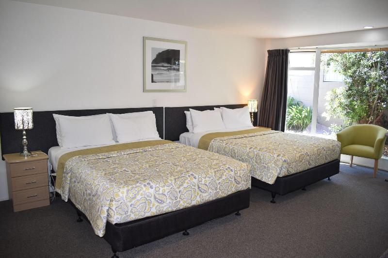 Baywatch Motor Inn image