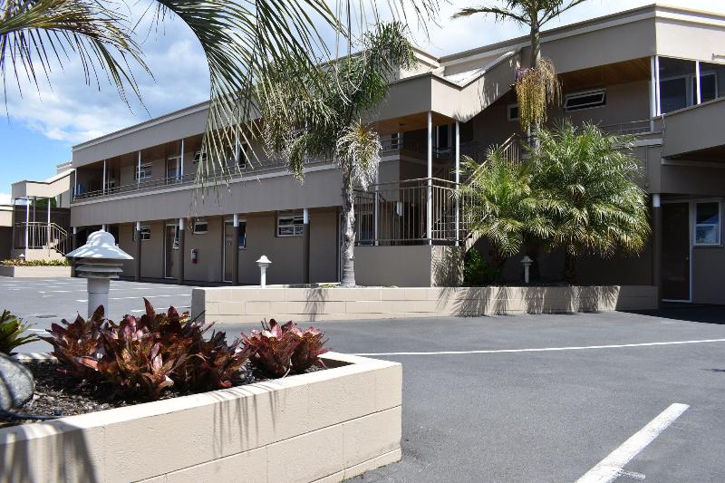 Baywatch Motor Inn image