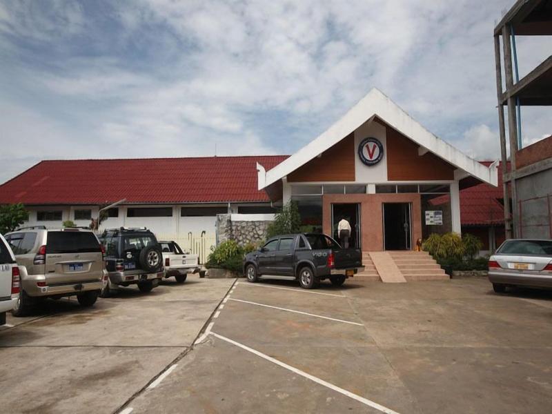 Vansana Hotel Vang Vieng image