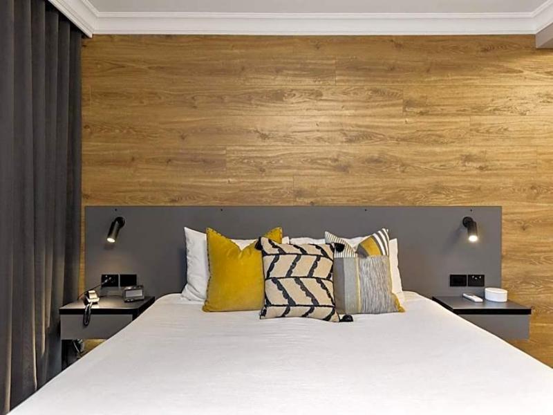 Townhouse Hotel image