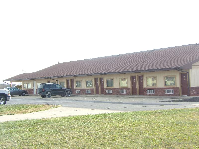 Huggy Bear Motel Warren image
