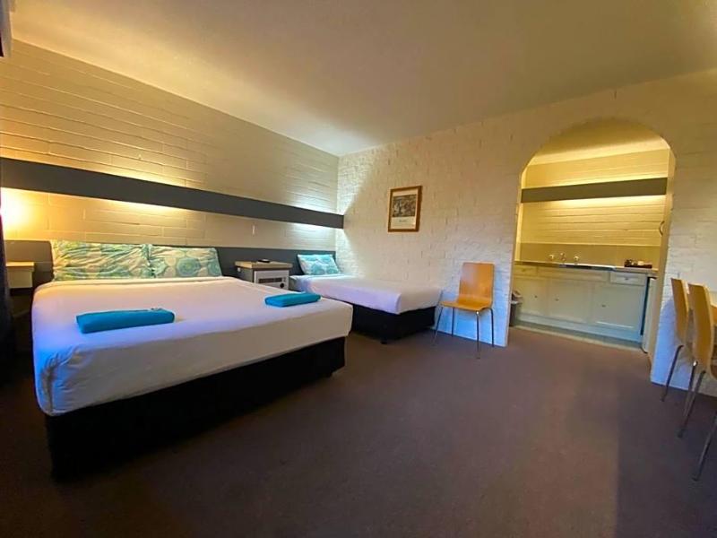 Mahogany Motel image