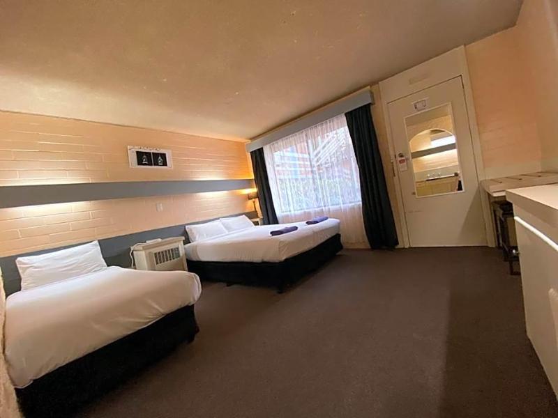 Mahogany Motel image