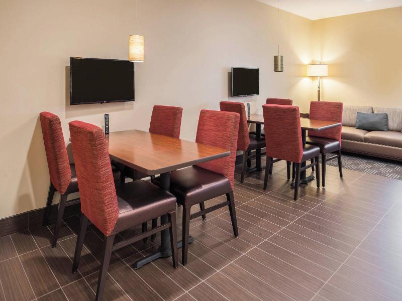 Towneplace Suites New Hartford image
