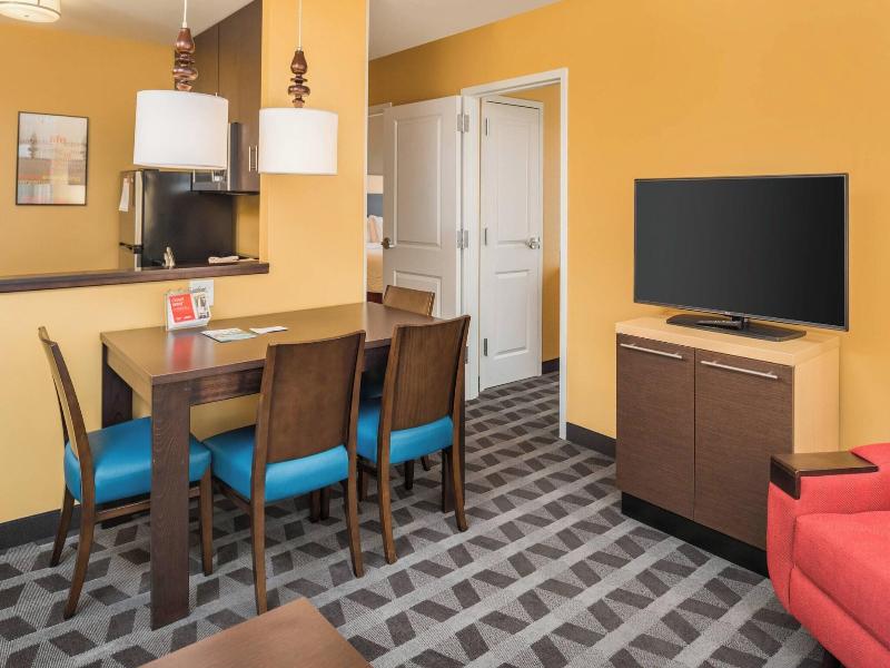 Towneplace Suites New Hartford image