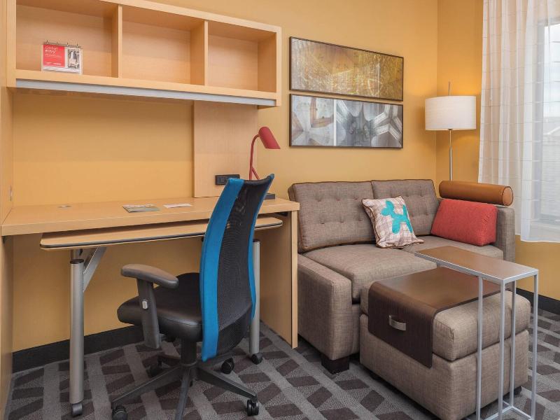 Towneplace Suites New Hartford image