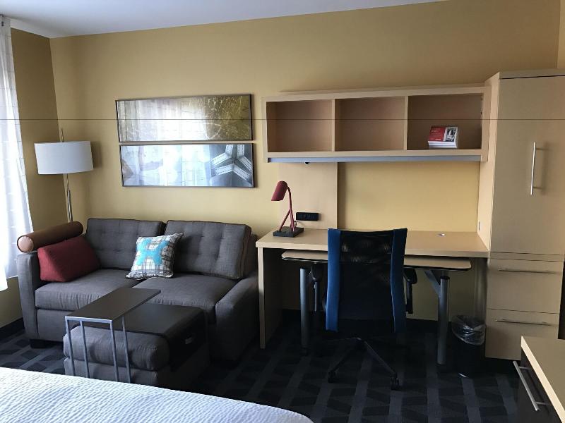 Towneplace Suites New Hartford image