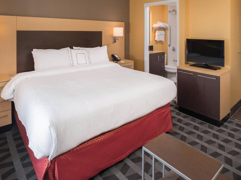 Towneplace Suites New Hartford image