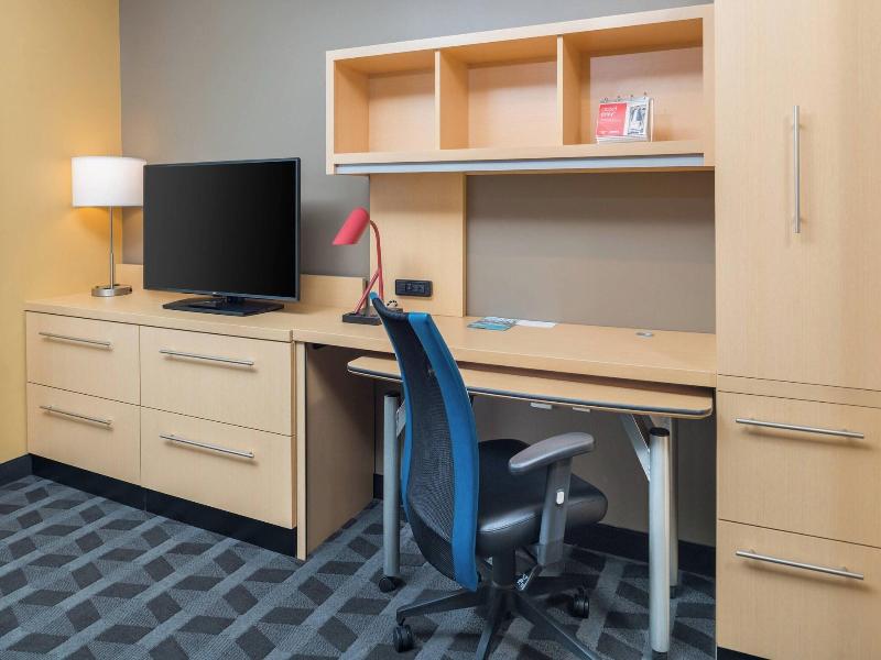 Towneplace Suites New Hartford image