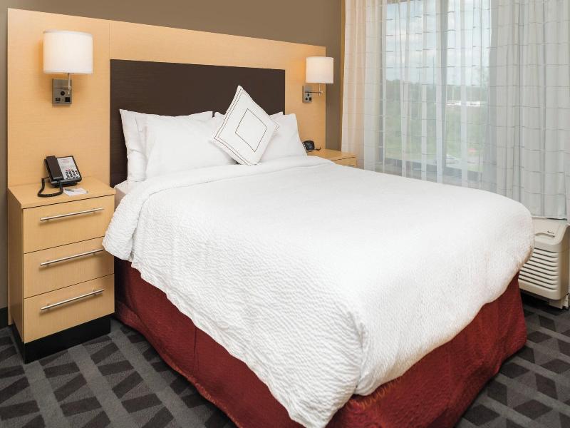 Towneplace Suites New Hartford image