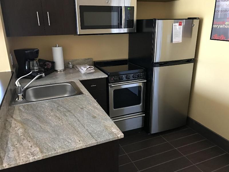 Towneplace Suites New Hartford image