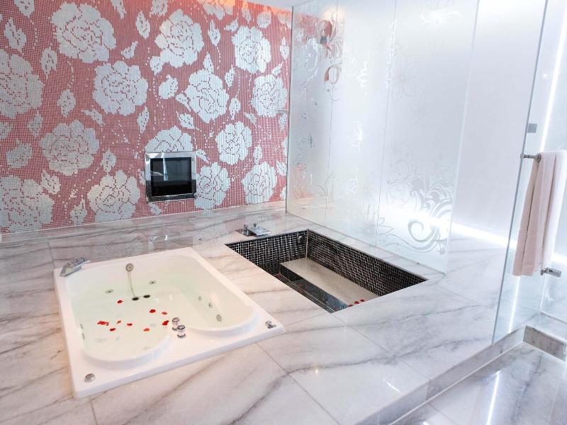 All Ur Boutique Motel Tai Chung Branch image